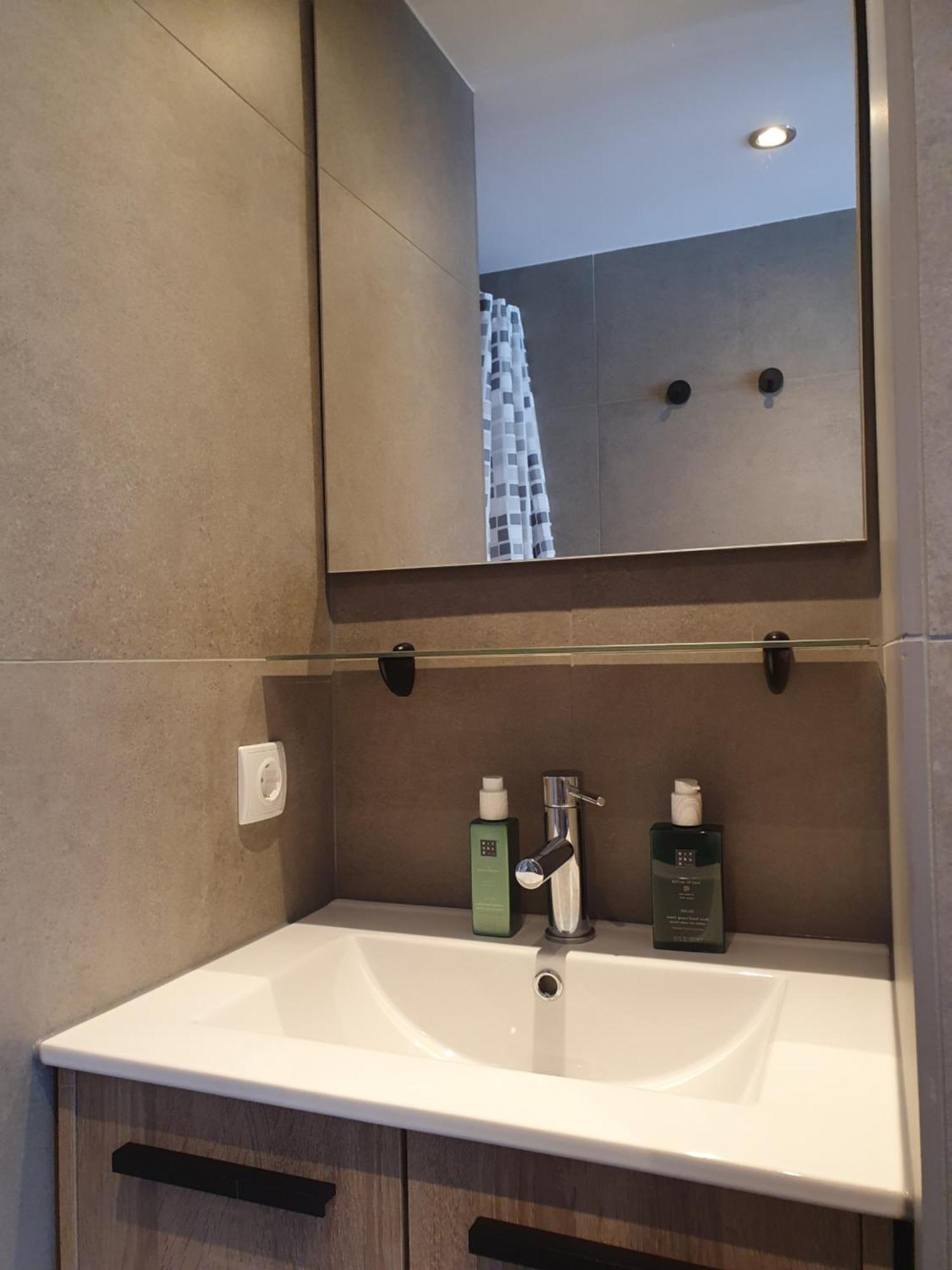 Studio Watertoren Met Tuin En Gratis Parkeren Goes Ngoại thất bức ảnh